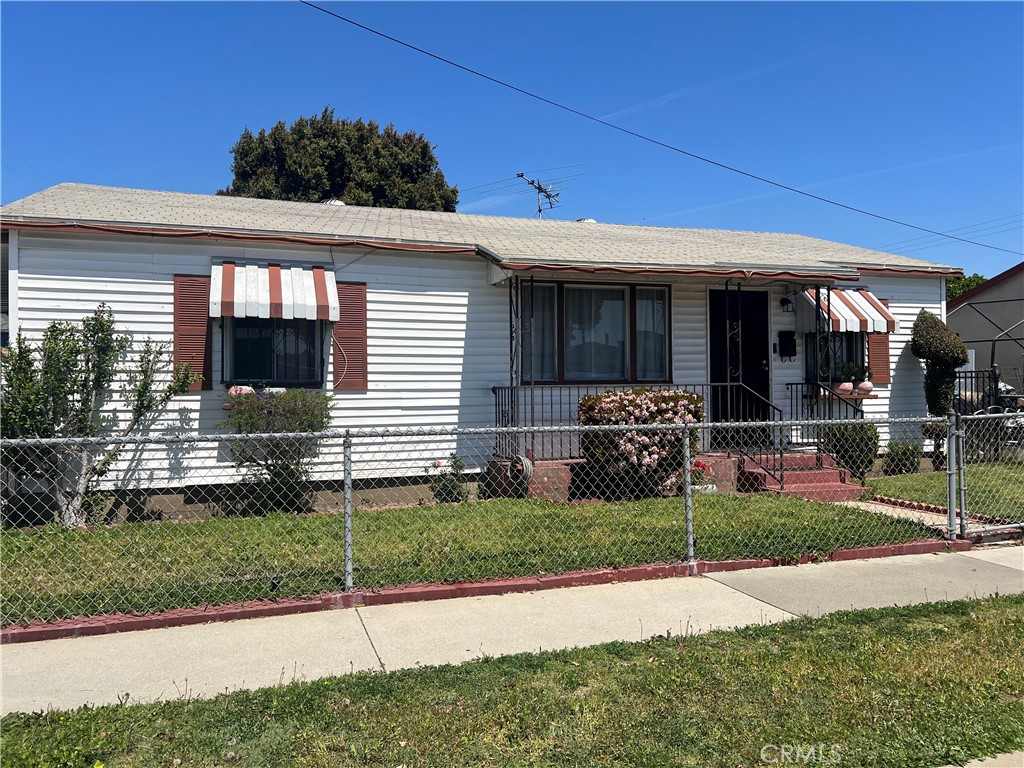 4441 W 145th