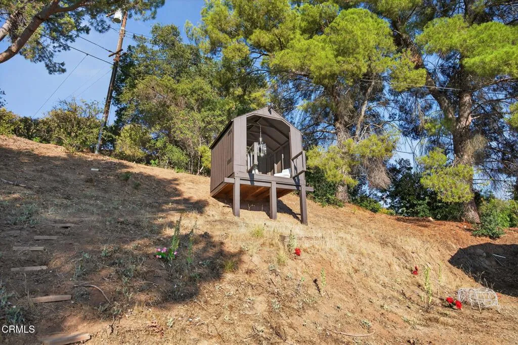 Ojai, California 93023, United States, 4 Bedrooms Bedrooms, ,5 BathroomsBathrooms,Residential,Active,221268