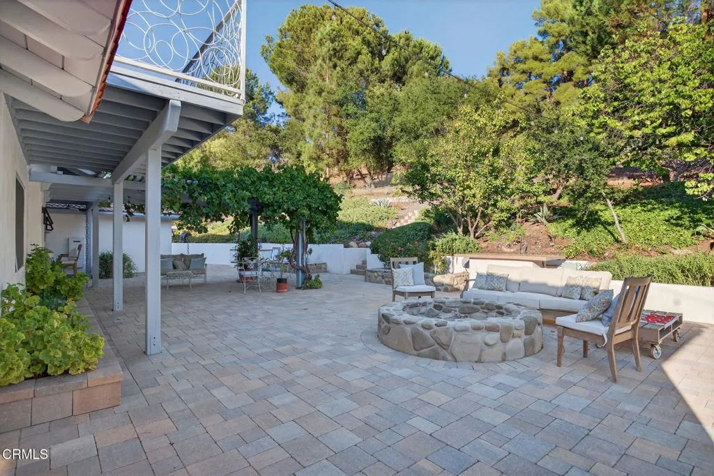 Ojai, California 93023, United States, 4 Bedrooms Bedrooms, ,5 BathroomsBathrooms,Residential,Active,221268