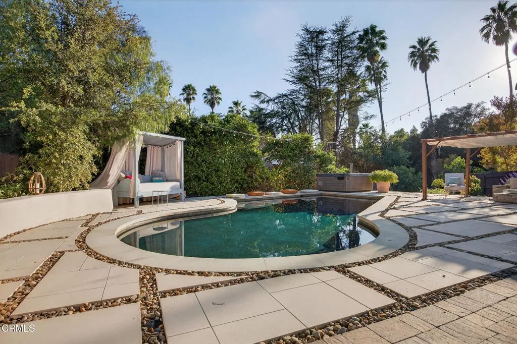 Ojai, California 93023, United States, 4 Bedrooms Bedrooms, ,5 BathroomsBathrooms,Residential,Active,221268