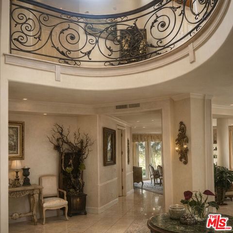 12635 Promontory Road Los Angeles CA 90049