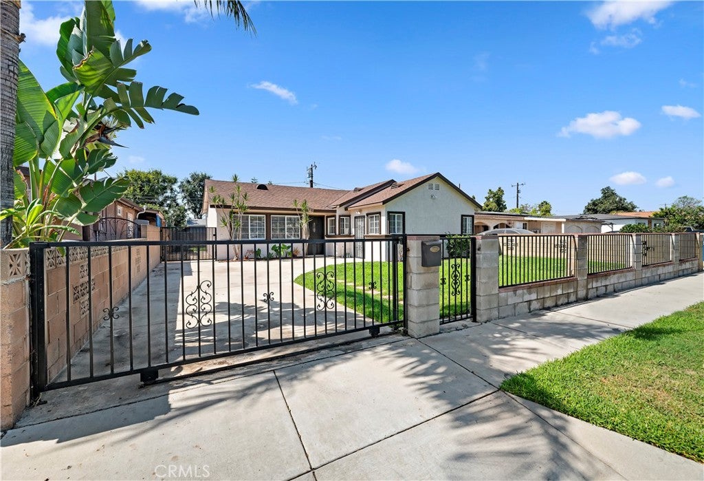 10152 Alpaca Street