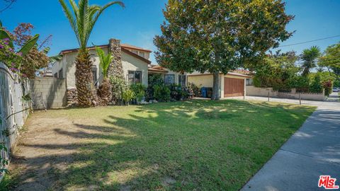 Photo of 3847 W 110th Street, Inglewood, CA 90303 (MLS # 25626297)