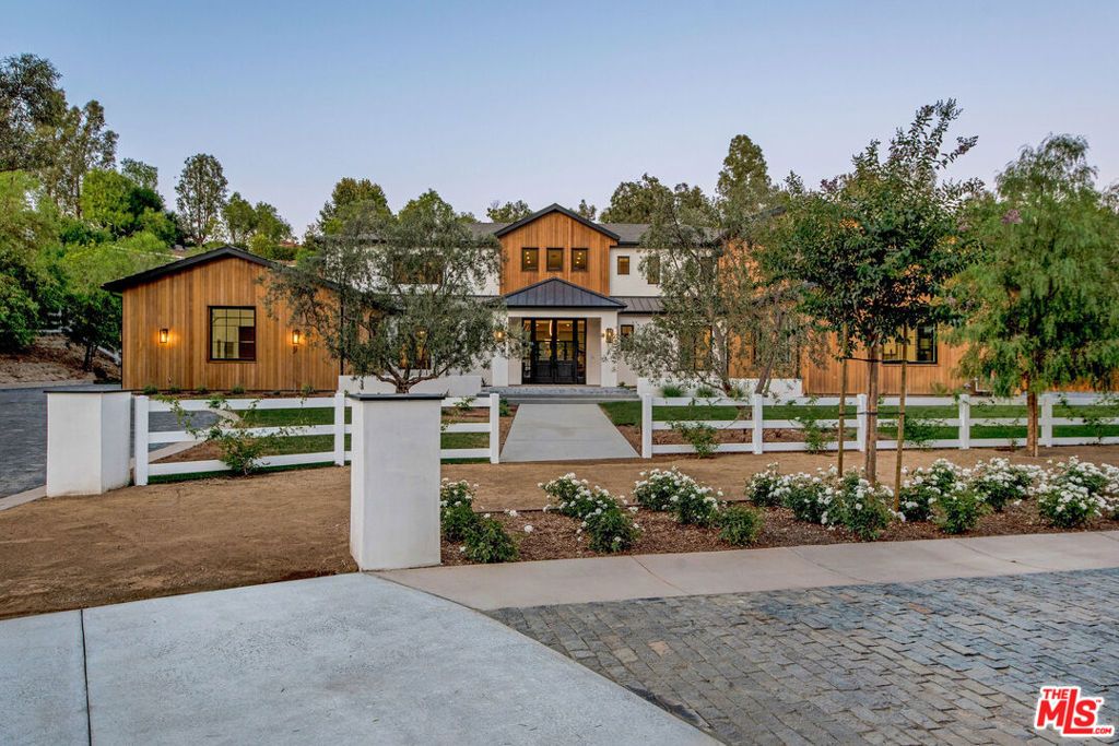 listing image 130722308022582295957