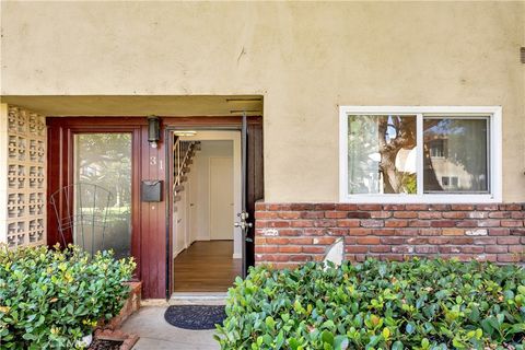 Photo of 1919 N Sherry Lane #31, Santa Ana, CA 92705 (MLS # PW25247768) Photo of 1919 N Sherry Lane #31, Santa Ana, CA 92705 (MLS # PW25247768)