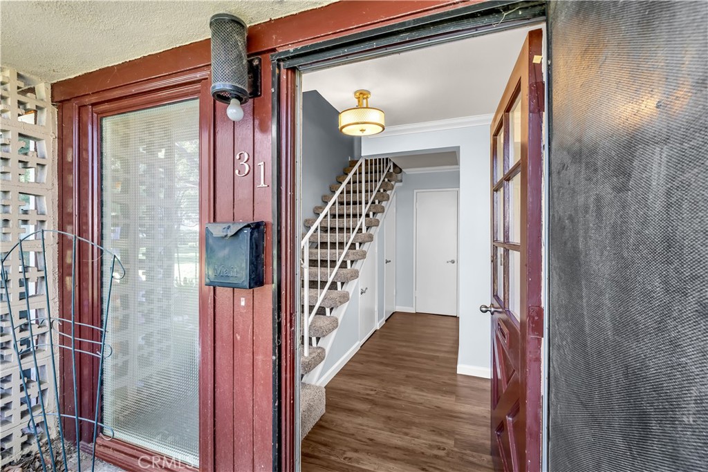 1919 N Sherry Lane 31