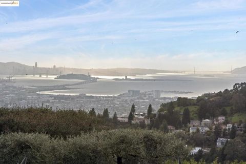5 Woodside Way Oakland CA 94611