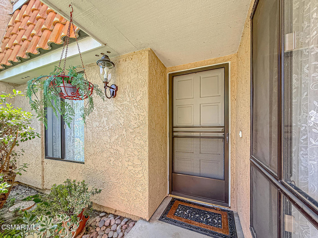 2825 Shoreview Circle