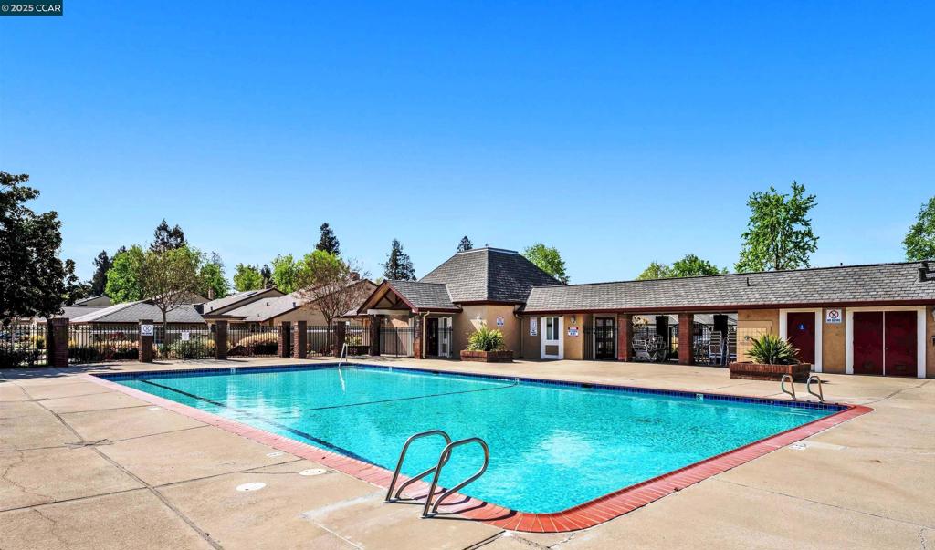 BANCROFT VILLAGE - Residential