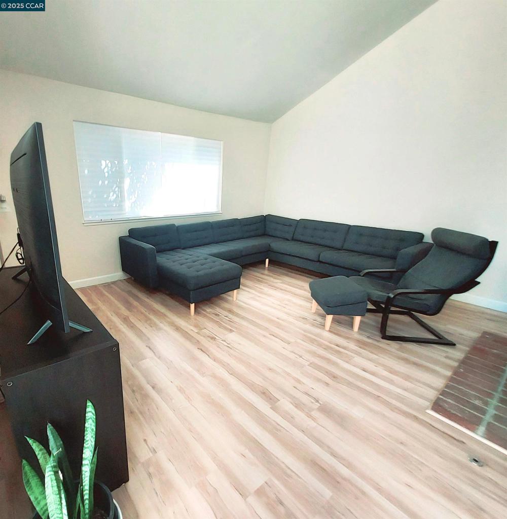 BANCROFT VILLAGE - Residential