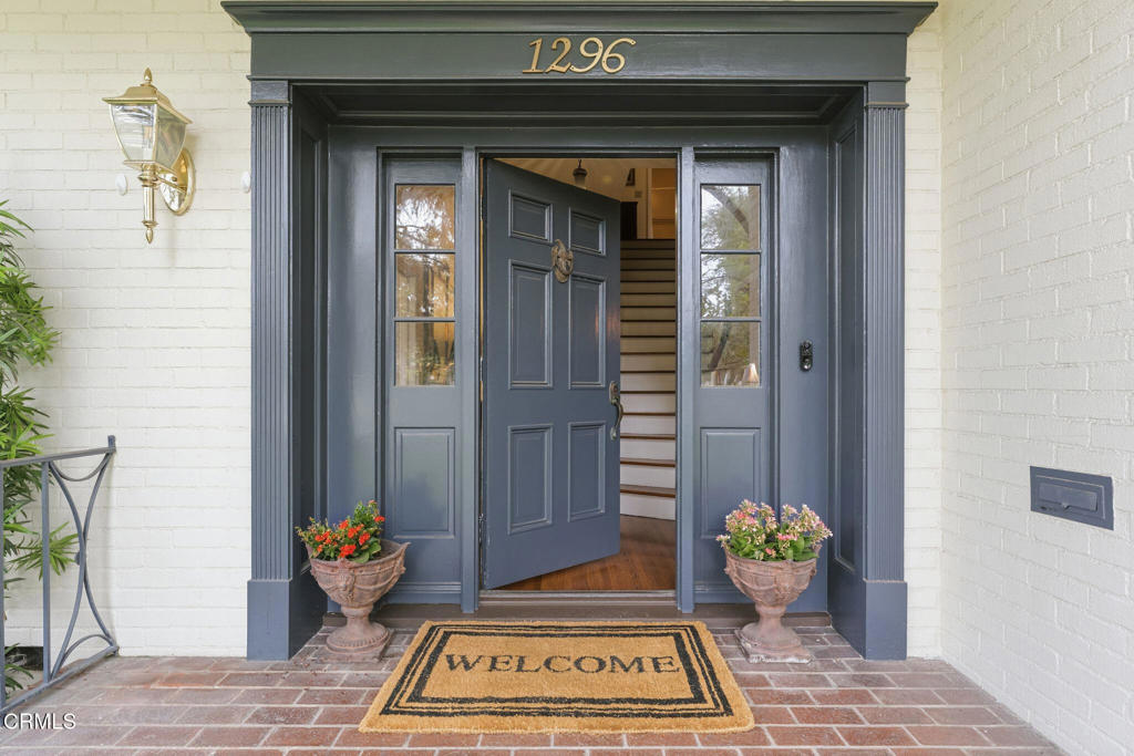 1296 Roanoke Road