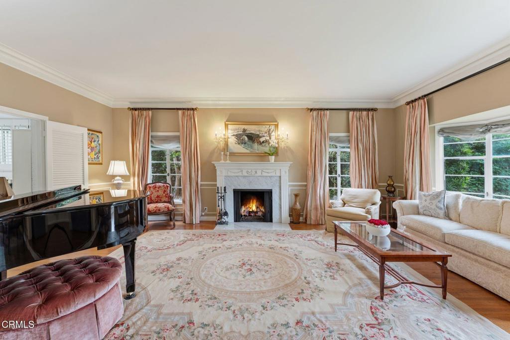 1296 Roanoke Road
