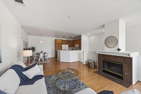 Tiny photo for 2389 N Ventura Avenue, Ventura, CA 93001 (MLS # V1-37315)