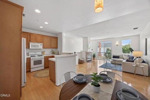 Tiny photo for 2389 N Ventura Avenue, Ventura, CA 93001 (MLS # V1-37315)