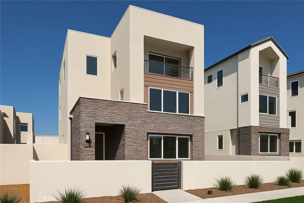 rvine Great Park · Sky Community · Plan 2 Brand-New Home for Lease
Welcome to this stunning Plan 2 home in the highly sought-after Sky neighborhood at Great Park, Irvine. This is a brand-new property, just delivered and never lived in, offering you a pristine living experience with modern style and comfort.
? Property Features
• Brand New: Just completed, you will be the very first tenant
• Spacious Layout: Three-story floor plan with bright, open spaces and smart separation of living areas
• Abundant Natural Light: Large windows bring in plenty of sunshine throughout the home
• Private Courtyard: Walled entry courtyard for added privacy and outdoor enjoyment
• Modern Kitchen: Equipped with brand-new cabinetry and countertops, perfect for gatherings and family meals
• Primary Suite: Includes a private bathroom and walk-in closet for ultimate comfort
• Versatile Bonus Space: Flexible rooms ideal for a home office, gym, or entertainment area
?? Community & Lifestyle
• Located in the heart of Great Park, with access to resort-style pools, fitness centers, basketball courts, and lush parks
• Walking distance to top-rated schools, parks, and shopping centers
• Peaceful, clean, and family-friendly neighborhood
?? Convenient Location
• Easy access to the 5 and 133 freeways
• Short drive to Irvine Spectrum Center and major business districts
