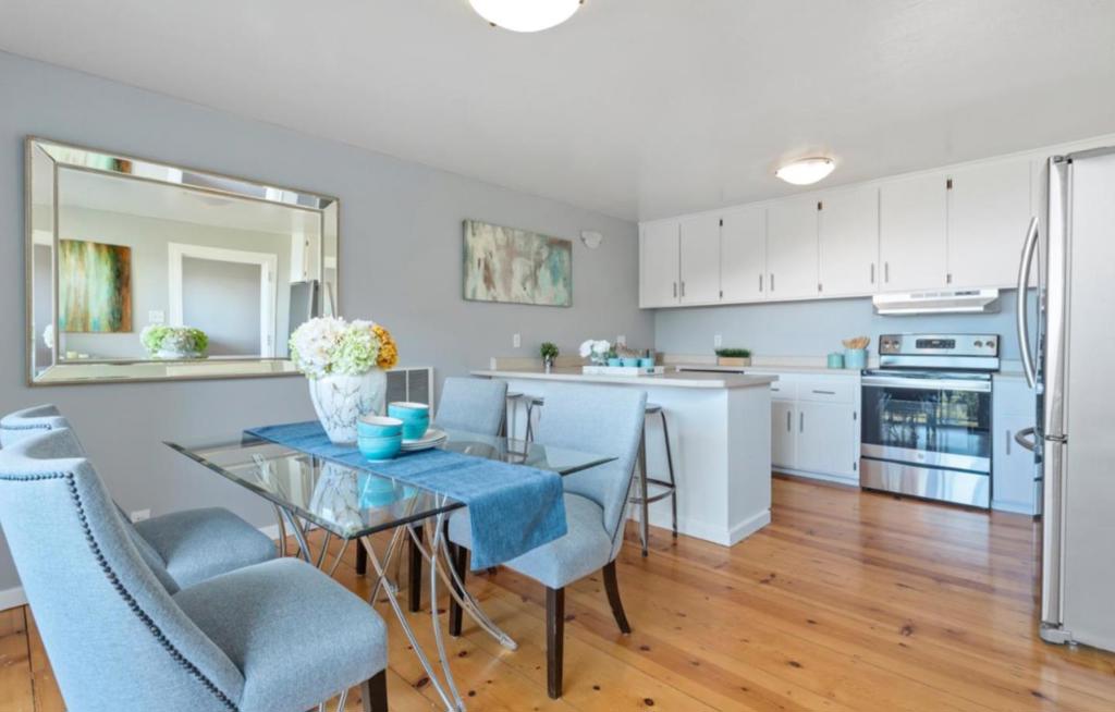 14826 Skyline Boulevard 3