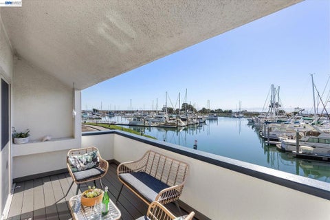 Tiny photo for 460 Cola Ballena #D, Alameda, CA 94501 (MLS # 41149669)