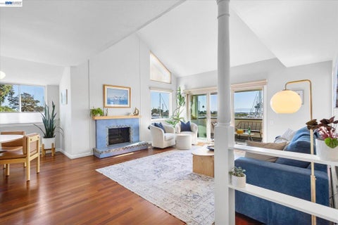 Tiny photo for 460 Cola Ballena #D, Alameda, CA 94501 (MLS # 41149669)