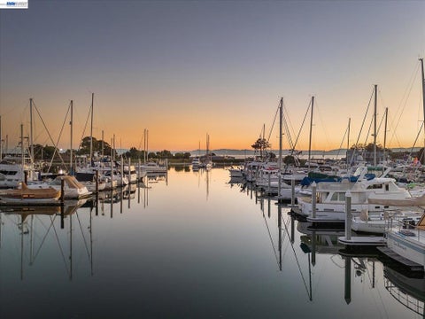 Tiny photo for 460 Cola Ballena #D, Alameda, CA 94501 (MLS # 41149669)
