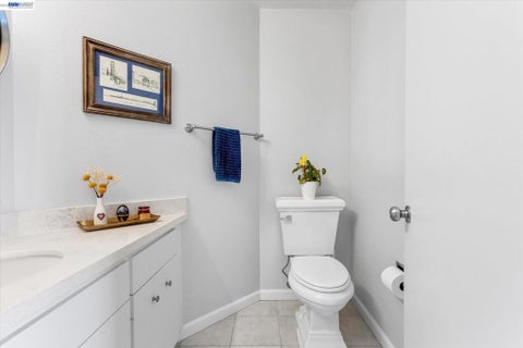 Tiny photo for 460 Cola Ballena #D, Alameda, CA 94501 (MLS # 41149669)