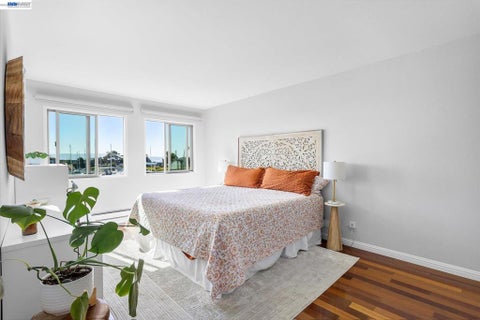 Tiny photo for 460 Cola Ballena #D, Alameda, CA 94501 (MLS # 41149669)