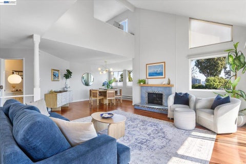 Tiny photo for 460 Cola Ballena #D, Alameda, CA 94501 (MLS # 41149669)