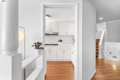 Tiny photo for 460 Cola Ballena #D, Alameda, CA 94501 (MLS # 41149669)