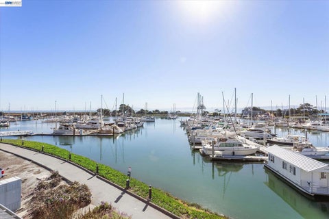 Tiny photo for 460 Cola Ballena #D, Alameda, CA 94501 (MLS # 41149669)