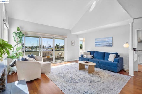 Tiny photo for 460 Cola Ballena #D, Alameda, CA 94501 (MLS # 41149669)