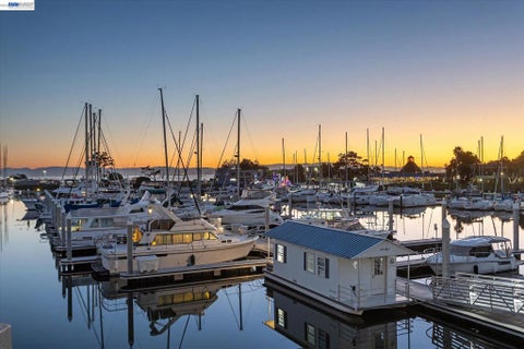 Tiny photo for 460 Cola Ballena #D, Alameda, CA 94501 (MLS # 41149669)