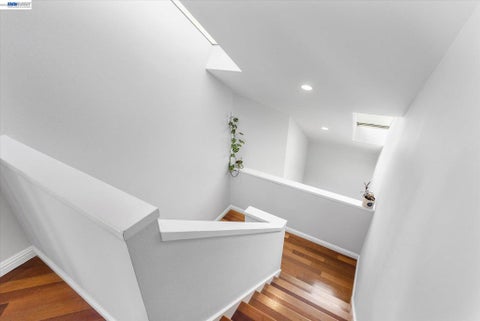 Tiny photo for 460 Cola Ballena #D, Alameda, CA 94501 (MLS # 41149669)