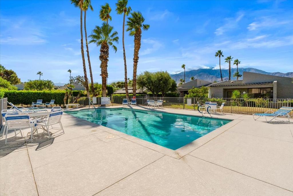Palm Springs C.C. - Residential