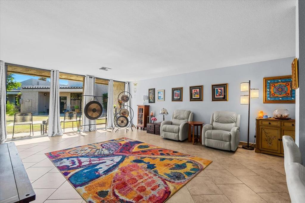 Palm Springs C.C. - Residential