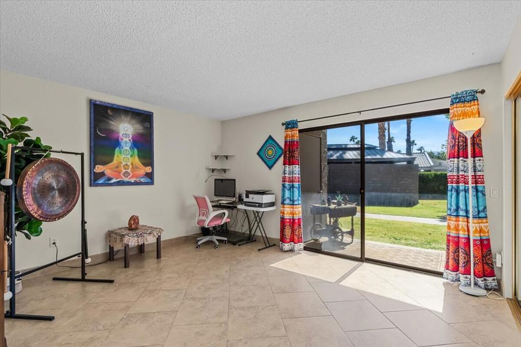 Palm Springs C.C. - Residential
