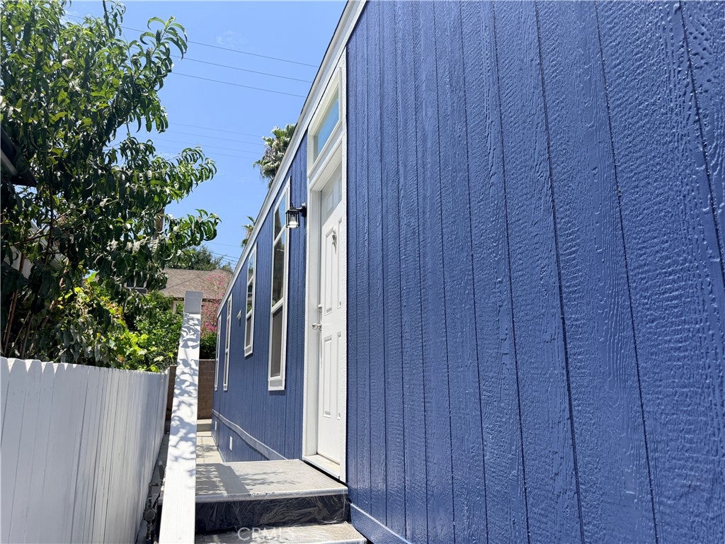 5803 Mission Blvd 14