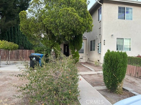 Photo of 10834 Encino, Granada Hills, CA 91344 (MLS # SR26137746)