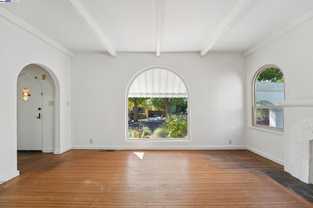 DIMOND HEIGHTS - Residential