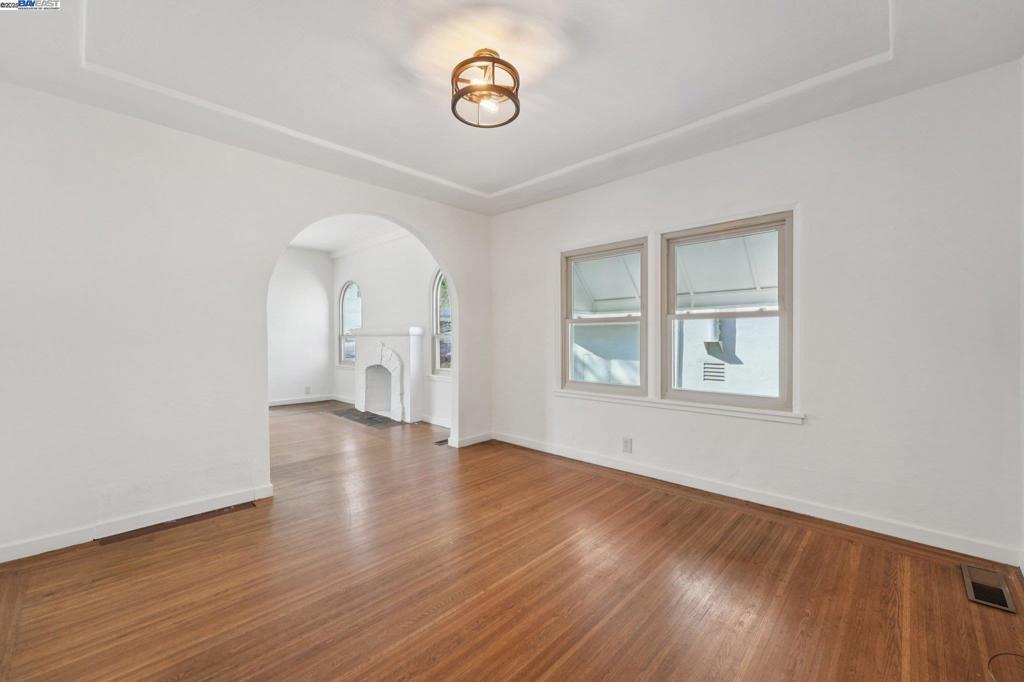 DIMOND HEIGHTS - Residential