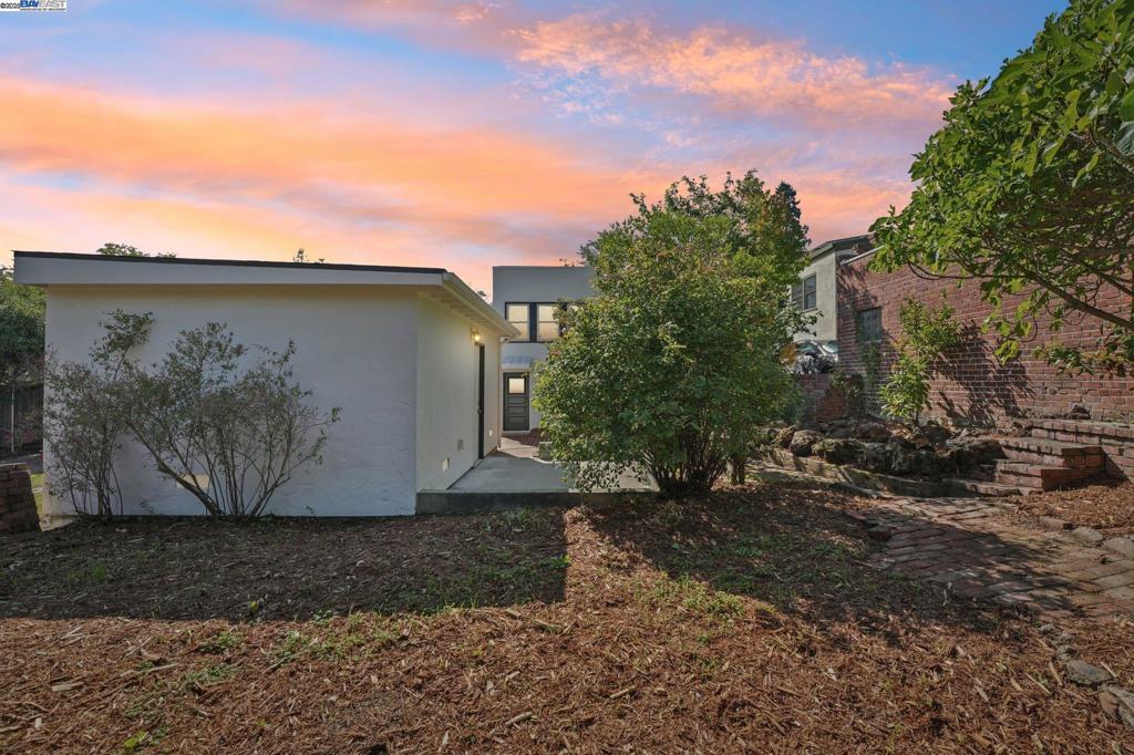 DIMOND HEIGHTS - Residential