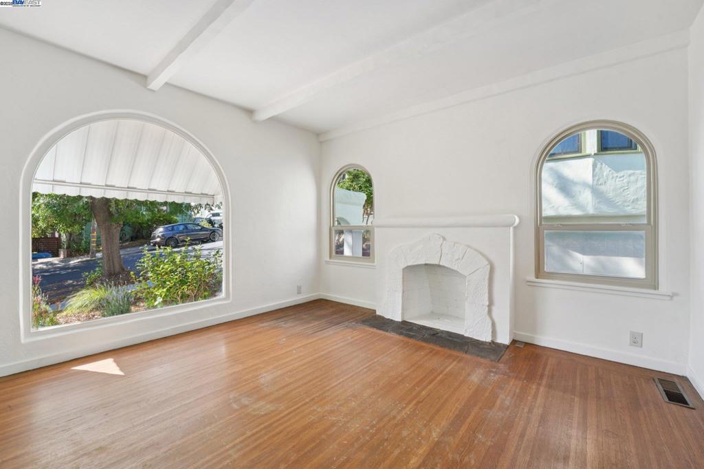 DIMOND HEIGHTS - Residential