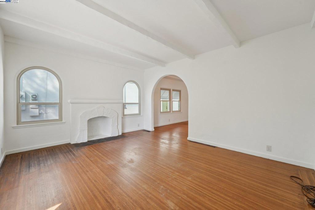 DIMOND HEIGHTS - Residential