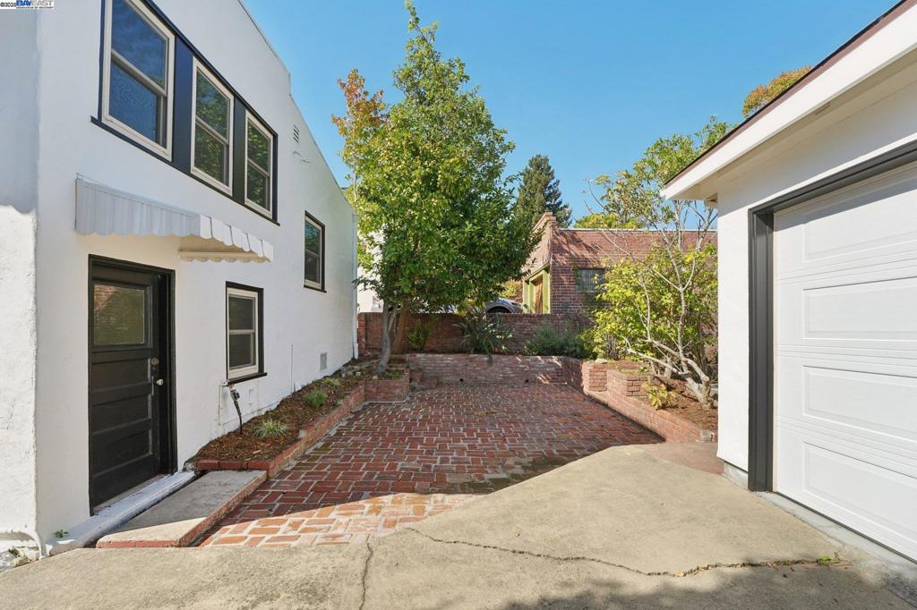 DIMOND HEIGHTS - Residential