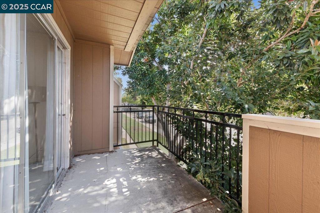 THE VINTNER - Residential