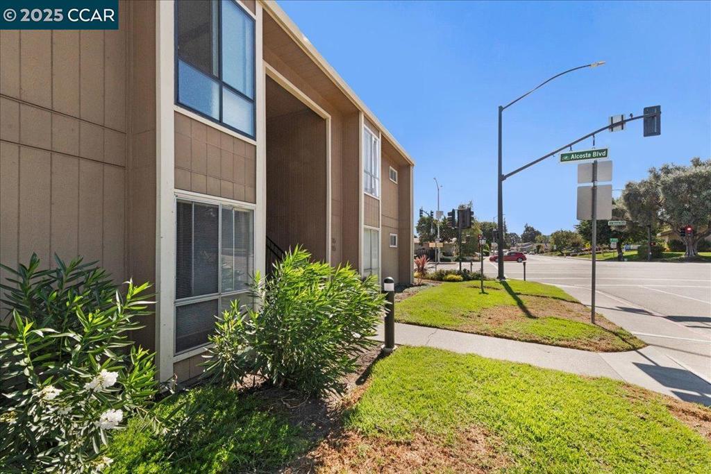 THE VINTNER - Residential