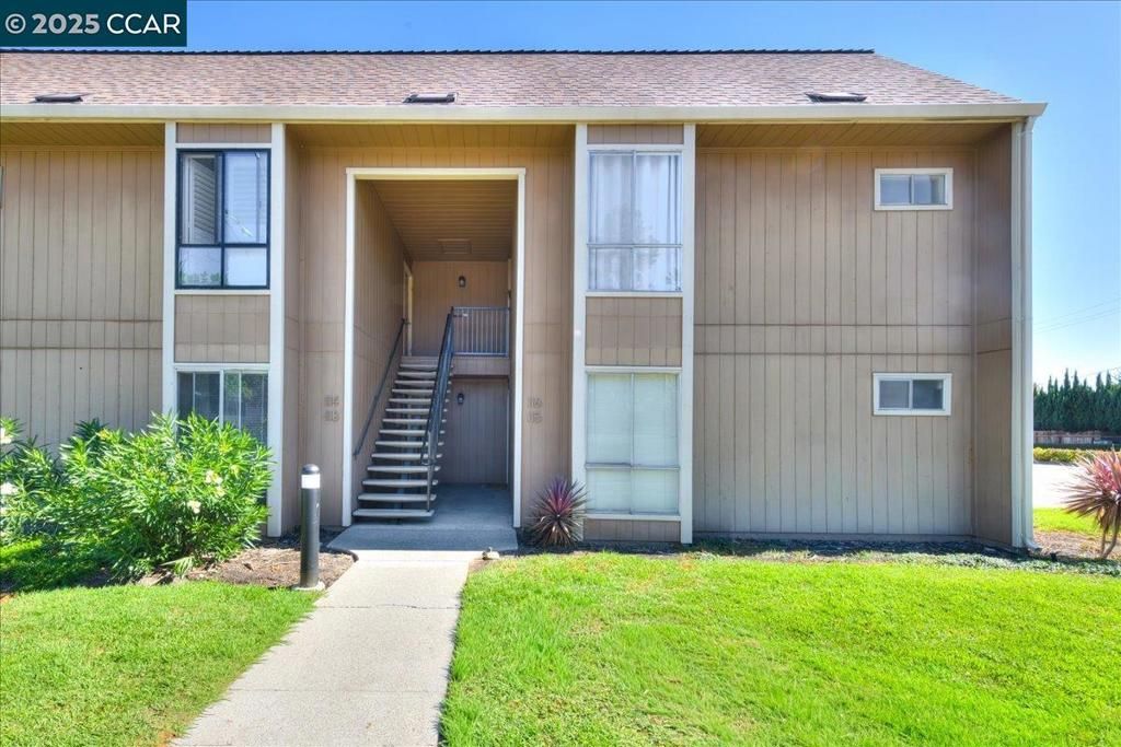 Photo of 8975 Alcosta Blvd Blvd #116, San Ramon, CA 94583 (MLS # 41115073)