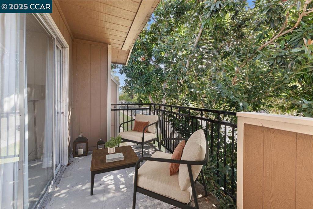 THE VINTNER - Residential