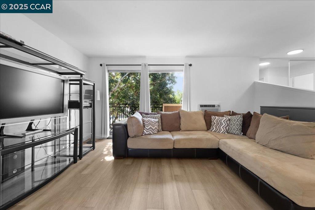 THE VINTNER - Residential