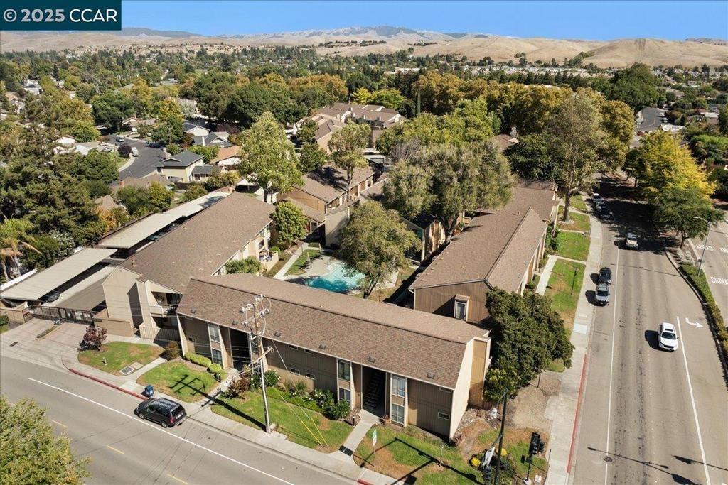 Photo of 8975 Alcosta Blvd Blvd #116, San Ramon, CA 94583 (MLS # 41115073)