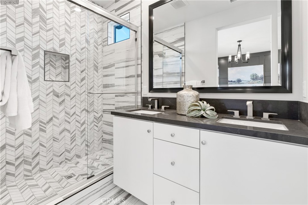 Paisley (PSLY) - Residential