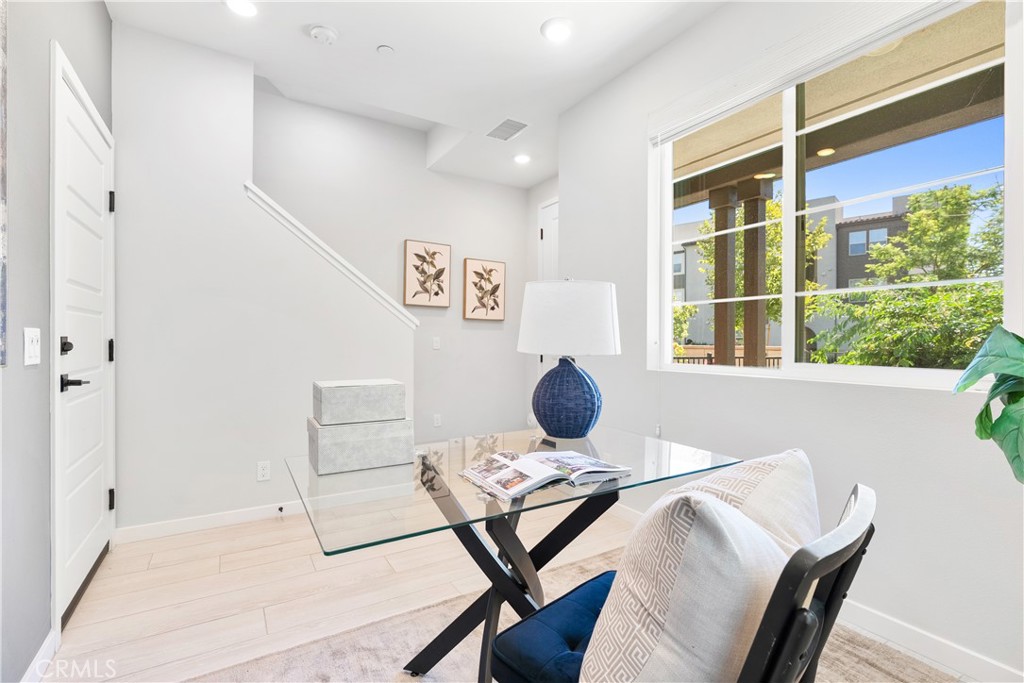 Paisley (PSLY) - Residential